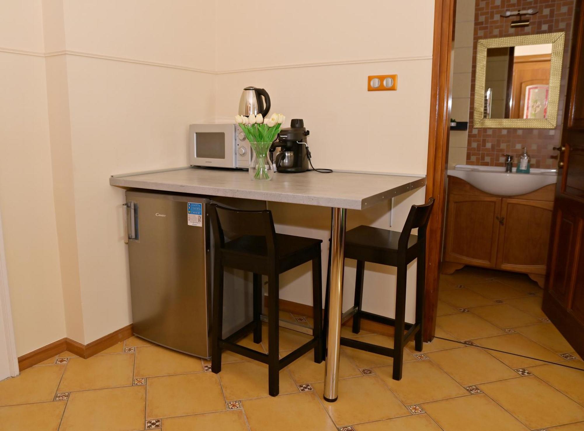 Makotel Apartmanház Esterno foto