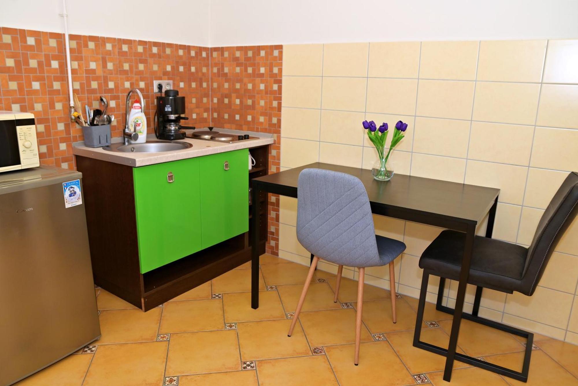 Makotel Apartmanház Esterno foto